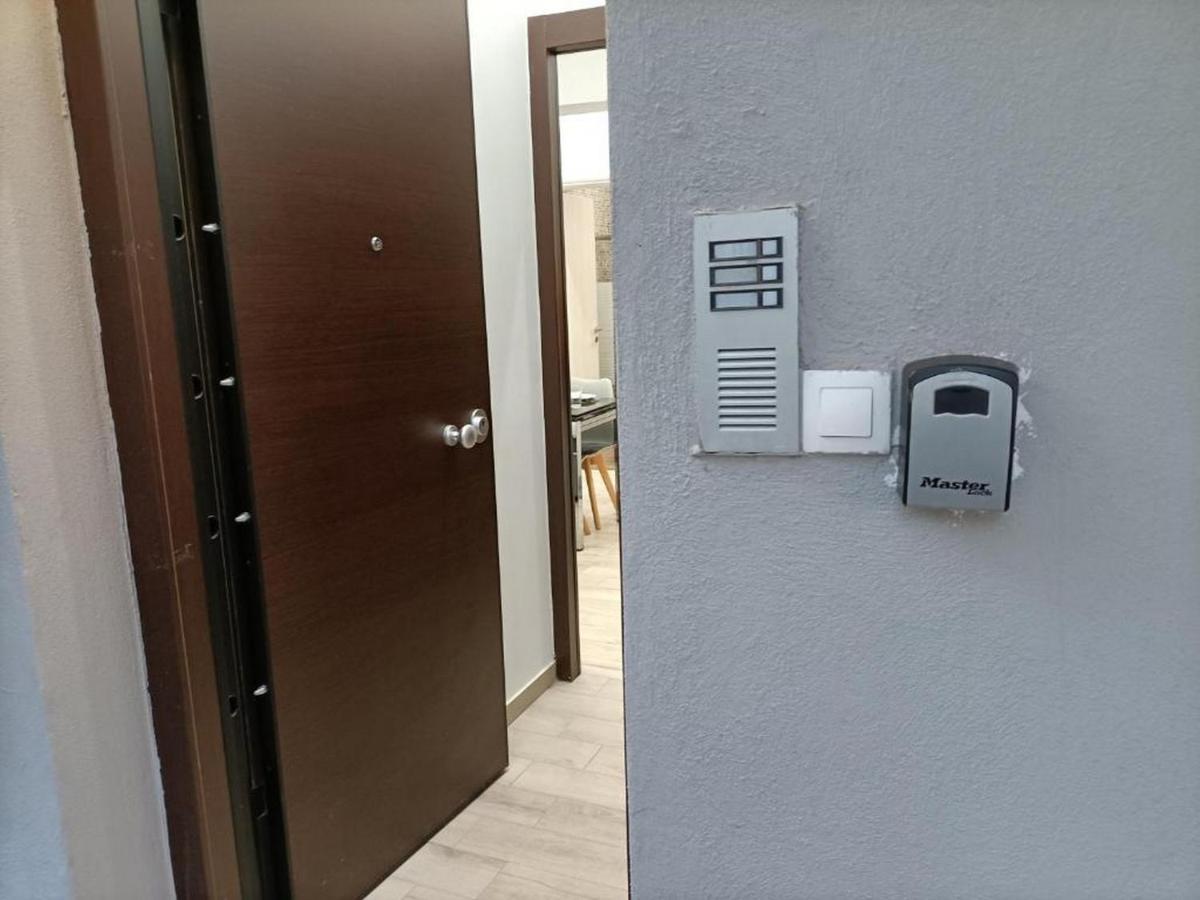Apartamento Beautiful Pedestrian Atenas Exterior foto
