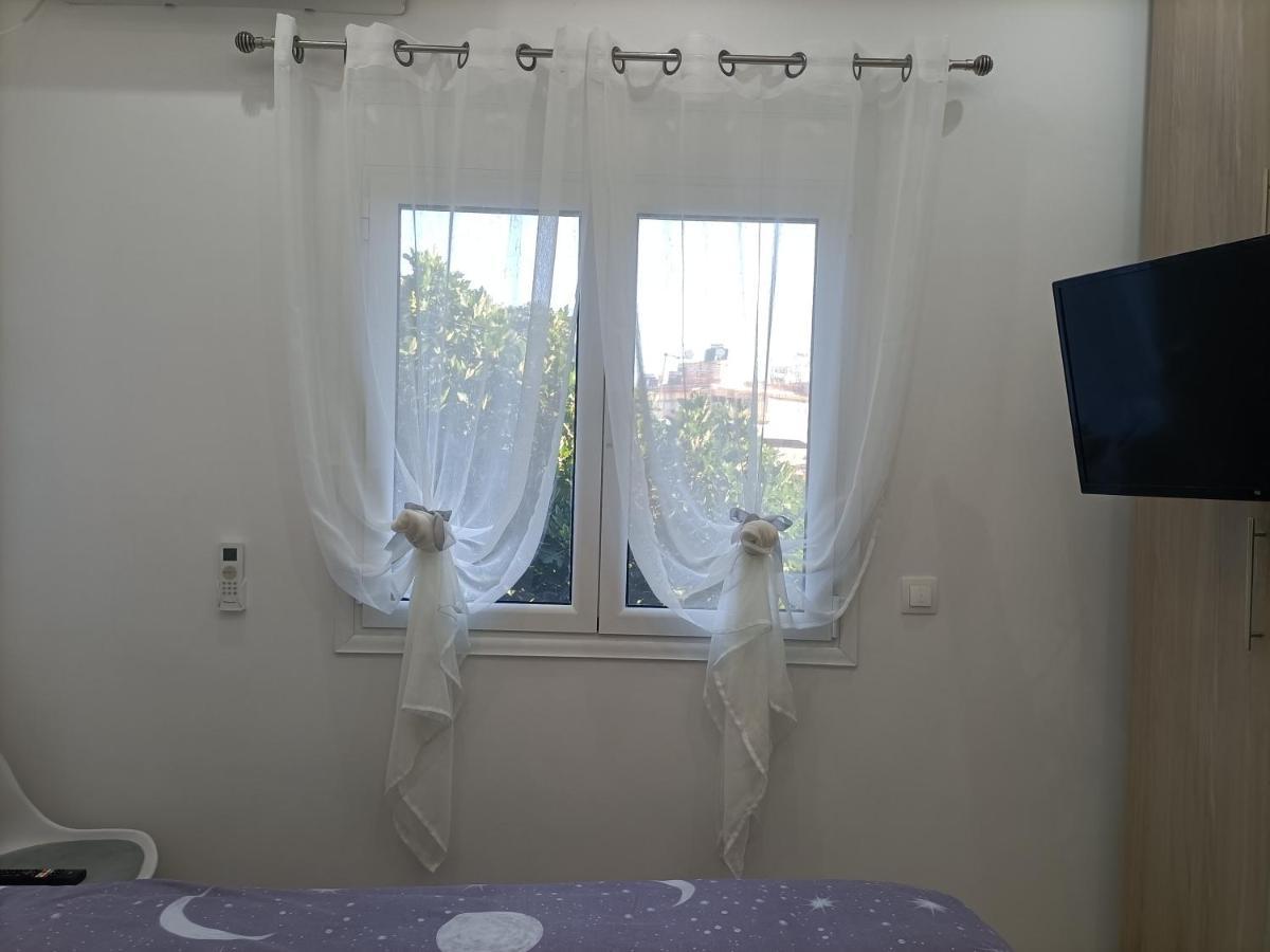 Apartamento Beautiful Pedestrian Atenas Exterior foto